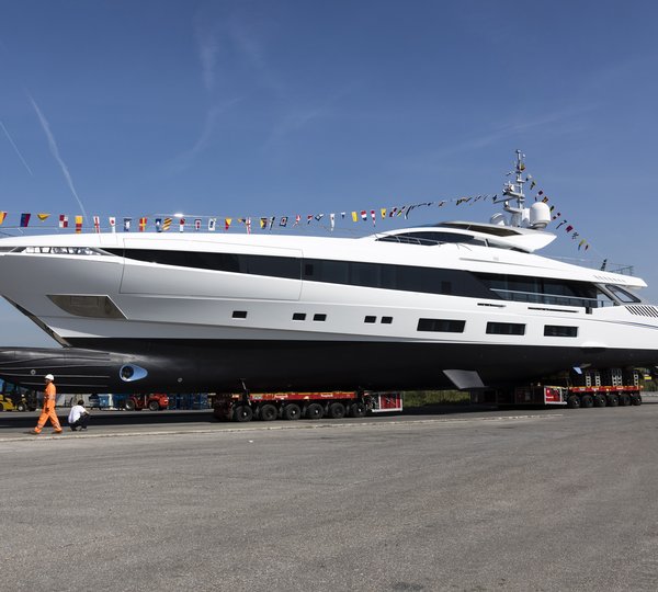 Superyacht EL LEON - At The Launch