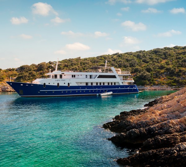 Superyacht Lupus Mare