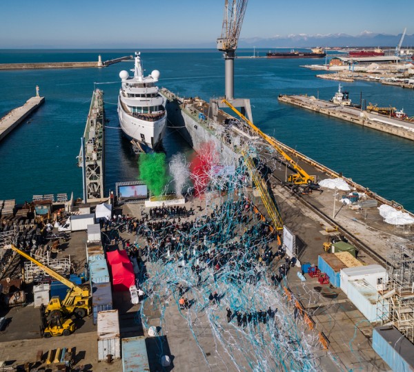 Superyacht LUMINOSITY (ex ZOZA) Launched