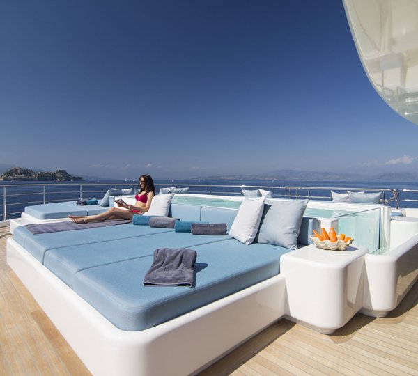 Swimming Pool Jacuzzi With Sun Pads