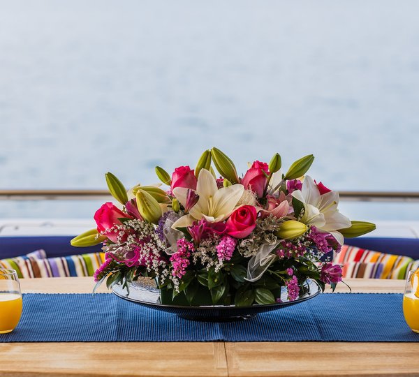 Table Setting - Flowers