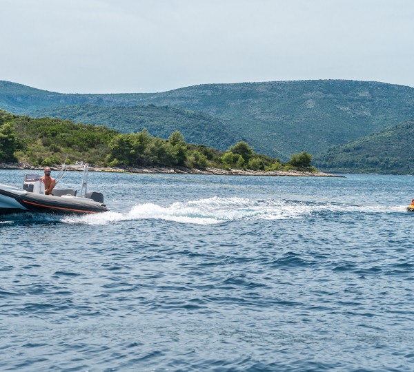 Tender Running With Toys