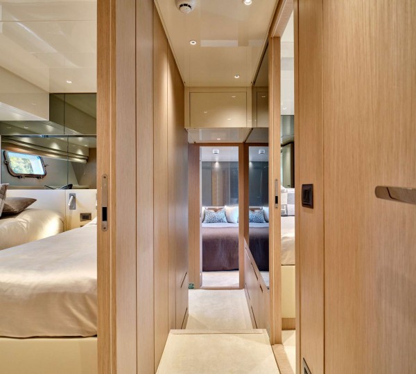 Twin Cabin And Foyer