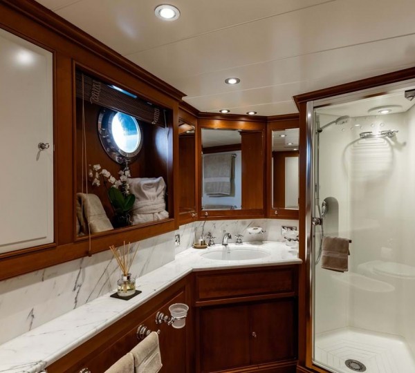 Twin Suite Bathroom