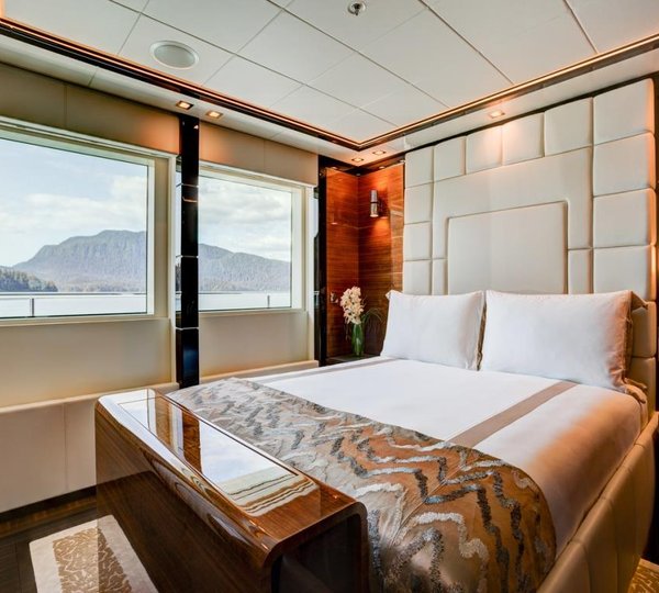 Upper Deck Queen Cabin