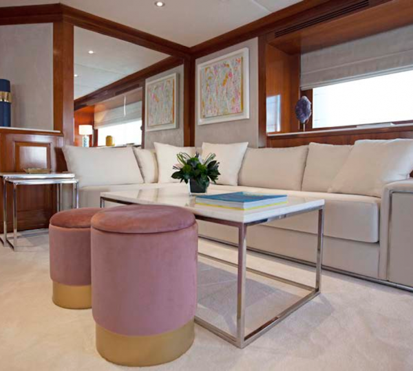 Upper Deck Saloon Detail