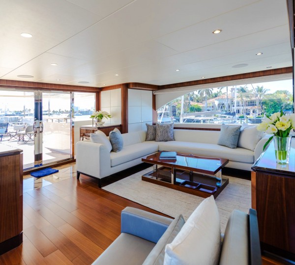 Upper Deck Sky Lounge