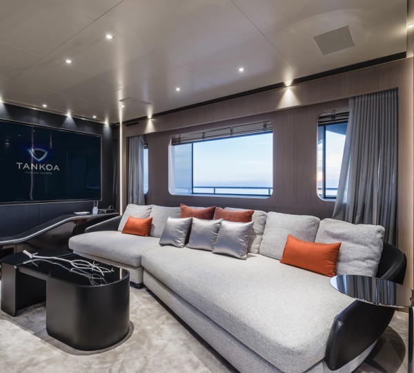 Upper Saloon - Cinema