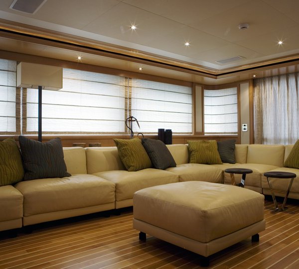 Upper Saloon Large Sofa