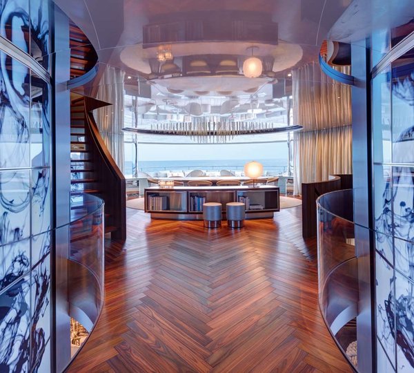 Video Wall - Main Saloon