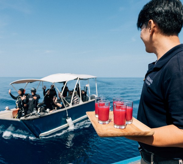 Welcome Drinks - Kudanil - Jack Johns