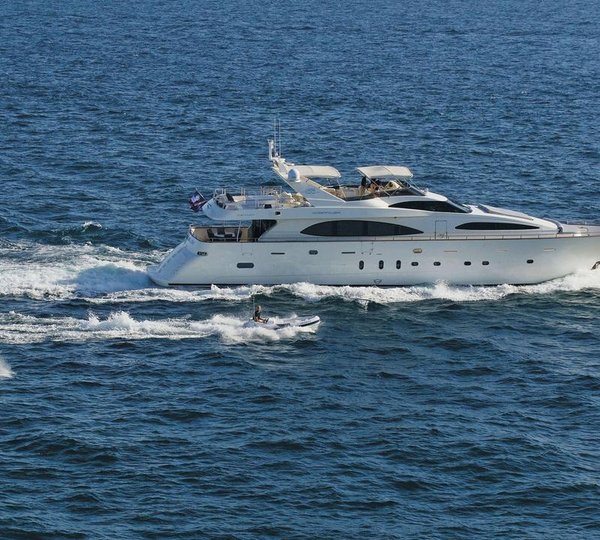 Yacht CRISTALEX By Azimut - At Sea