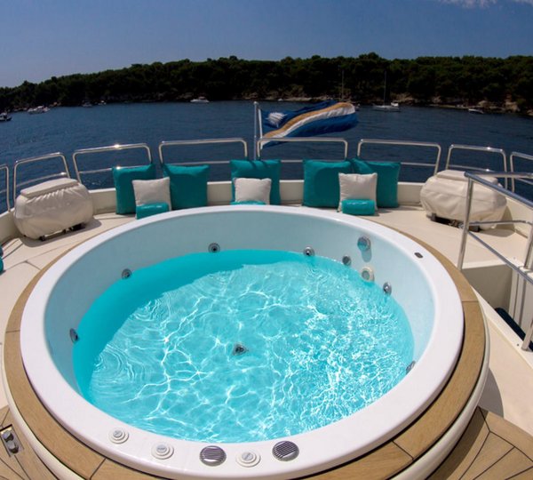 Yacht CRISTALEX By Azimut - Jacuzzi