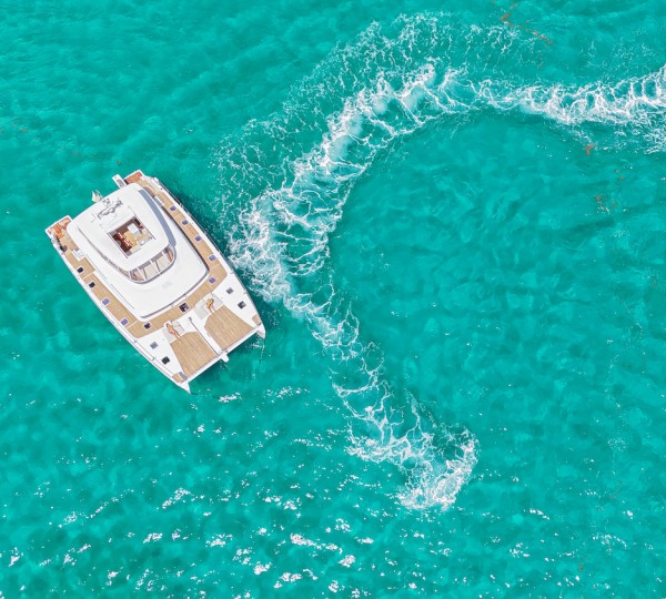 Yacht PLAYTIME Aerial