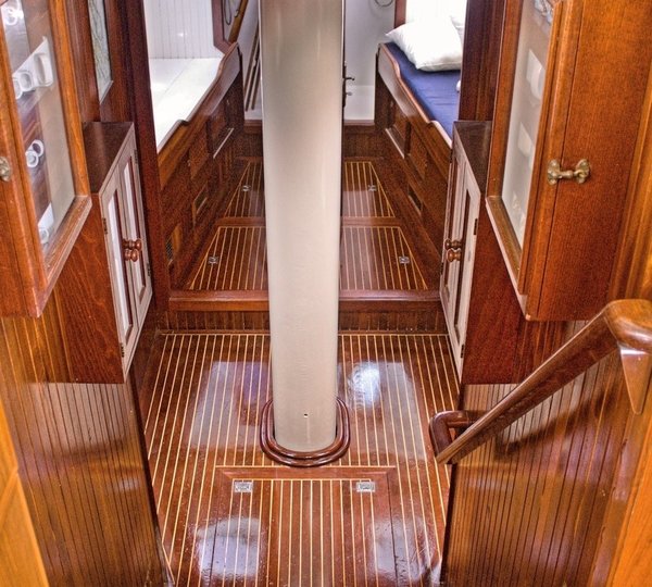 The 24m Yacht META IV