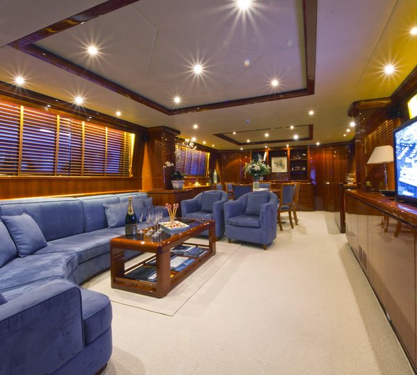 The 30m Yacht BOJANGLES