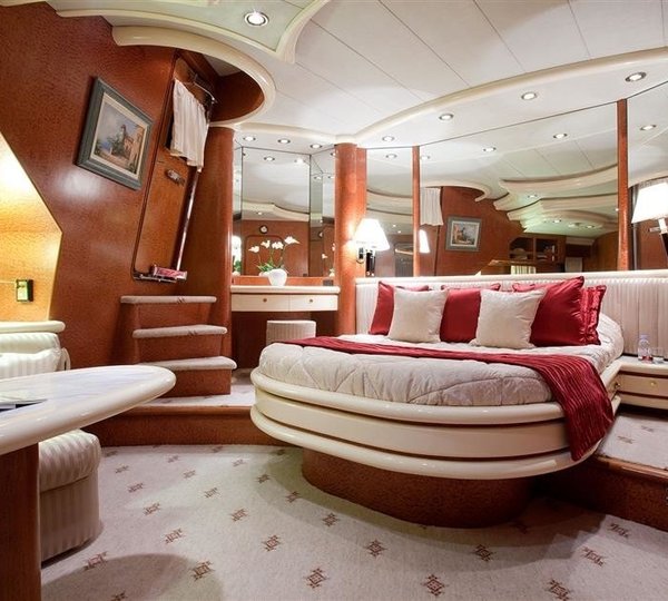 The 30m Yacht SUPERTOY