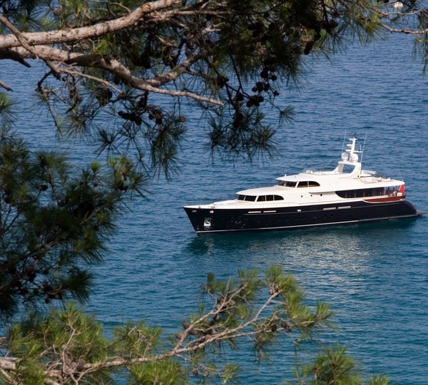 The 33m Yacht ANGEL OF JOY