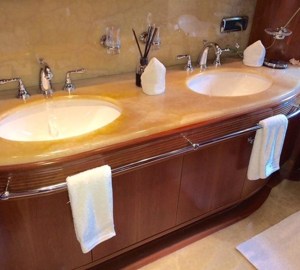 The 35m Yacht ARRECHO