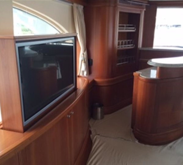 The 35m Yacht ARRECHO