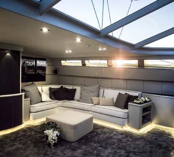 The 35m Yacht CAROLINE 1