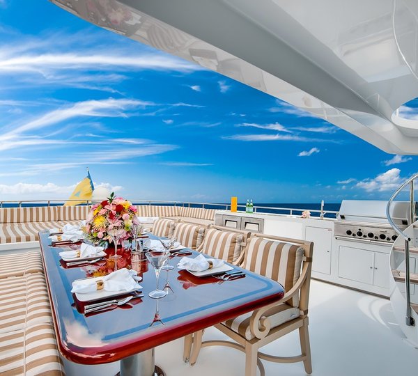 External Sitting On Board Yacht ANDIAMO