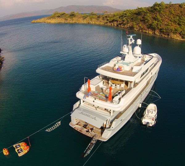 The 38m Yacht ALUMERCIA