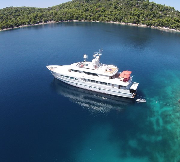 The 38m Yacht ALUMERCIA