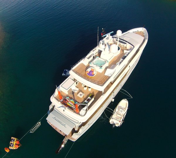 The 38m Yacht ALUMERCIA