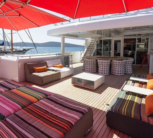 The 38m Yacht ALUMERCIA