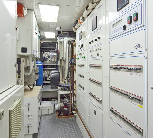 The 40m Yacht ARIELA