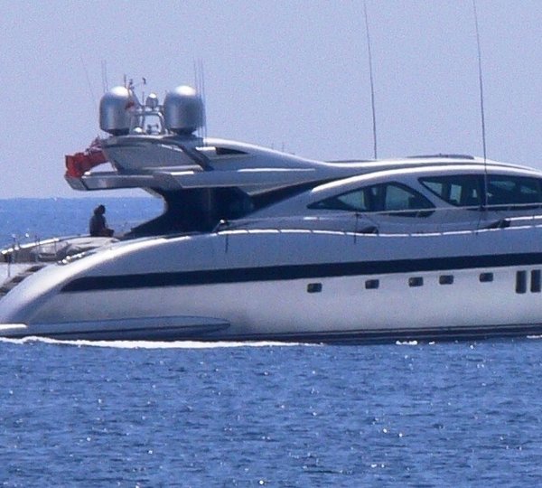 The 40m Yacht AWESOME