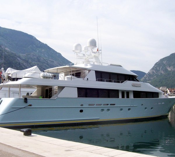 The 40m Yacht AZUCAR