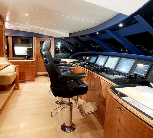 The 40m Yacht MAC BREW