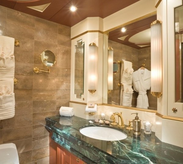 Twin Bed Bath On Board Yacht ATLANTICA