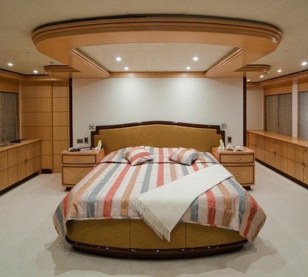 Main Master Cabin On Yacht GOLDEN HORN