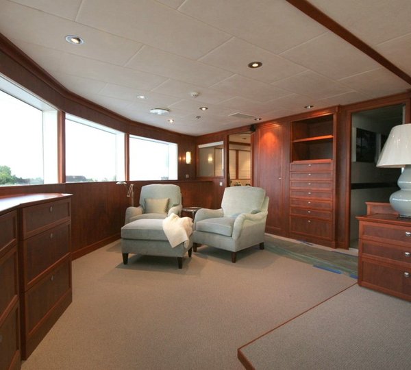 Main Master Cabin On Yacht SILVER CLOUD