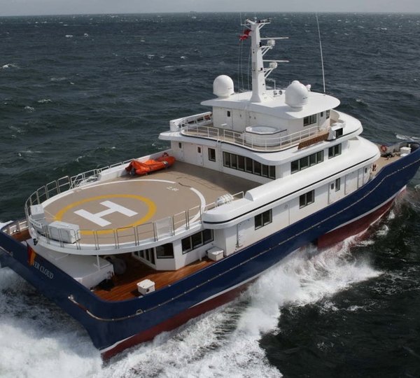 Helicopter Pad: Yacht SILVER CLOUD's Cruising Captured