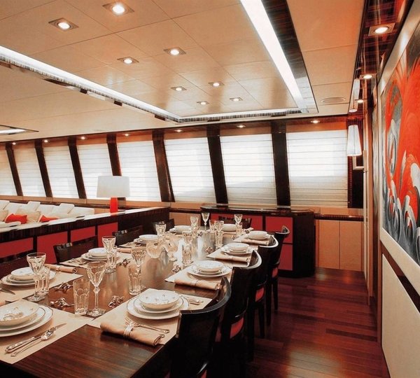 Eating/dining Saloon Aboard Yacht DRAGON