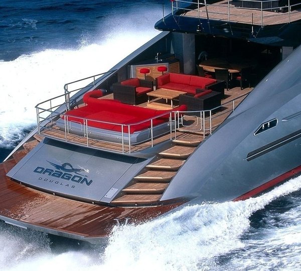 Swimming Landing On Board Yacht DRAGON