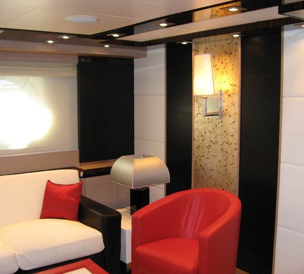 Main Master Sitting Zone On Yacht DRAGON