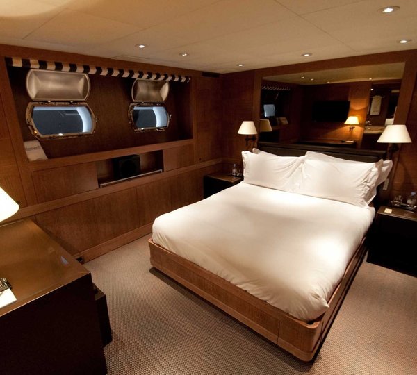 The 42m Yacht ELEMENT