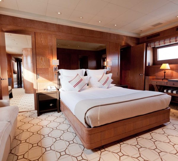 The 42m Yacht ELEMENT