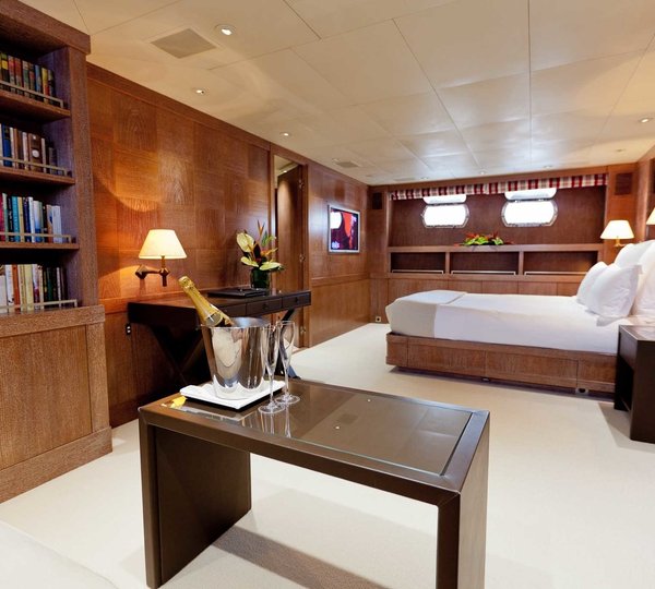 The 42m Yacht ELEMENT