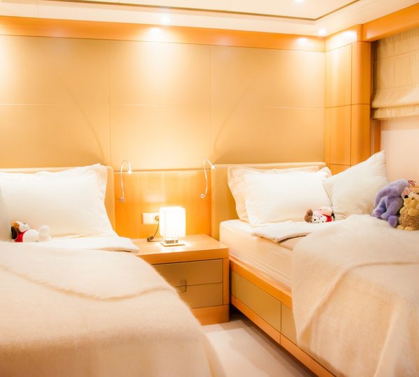 The 42m Yacht GLORIA TERESA