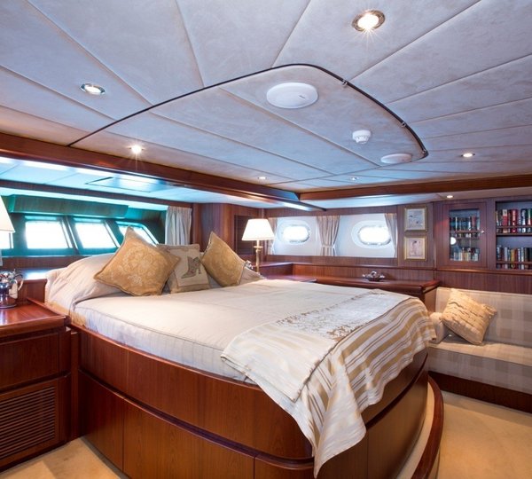 The 42m Yacht INFATUATION