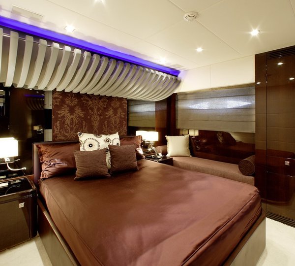 The 42m Yacht MY TOY