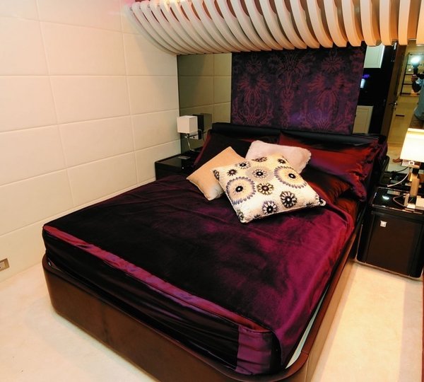 Red Guest's Cabin On Yacht MY TOY