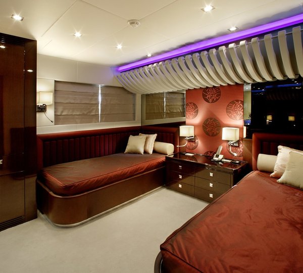 The 42m Yacht MY TOY