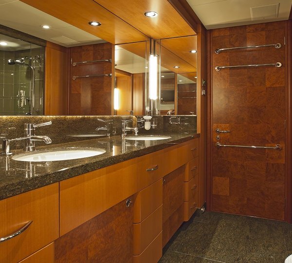 The 43m Yacht ANGIAMO